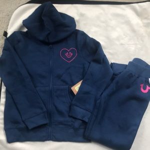 AUTHENTIC True Religion girl’s cotton sweatsuit.